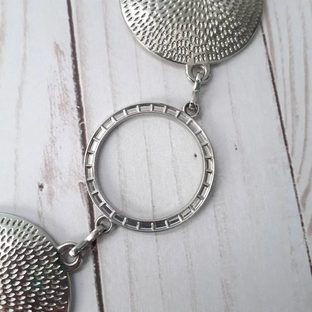 Solid Disc & O-Ring Circle Silvertone Chain Belt